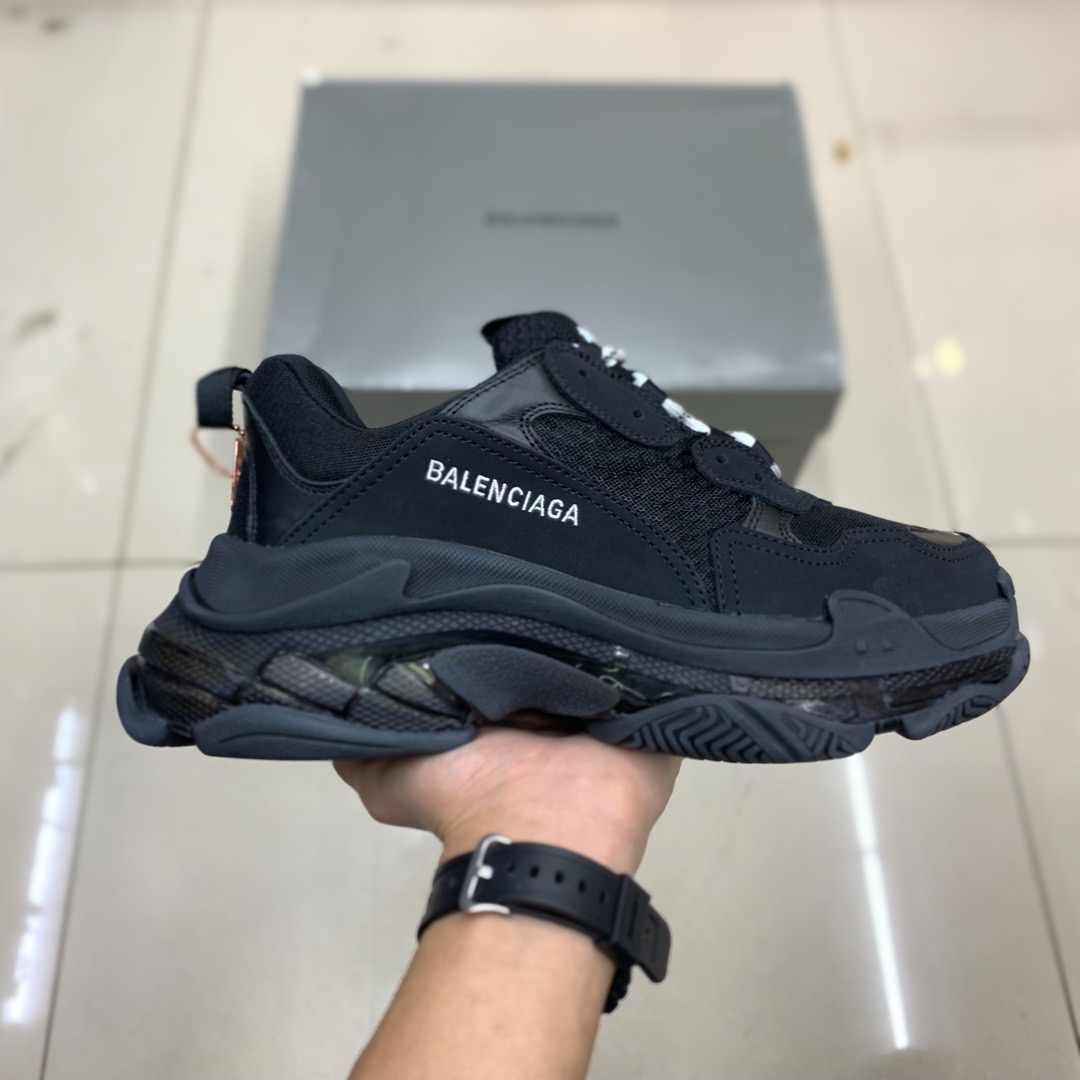 Balenciaga Triple S Sneaker - everydesigner