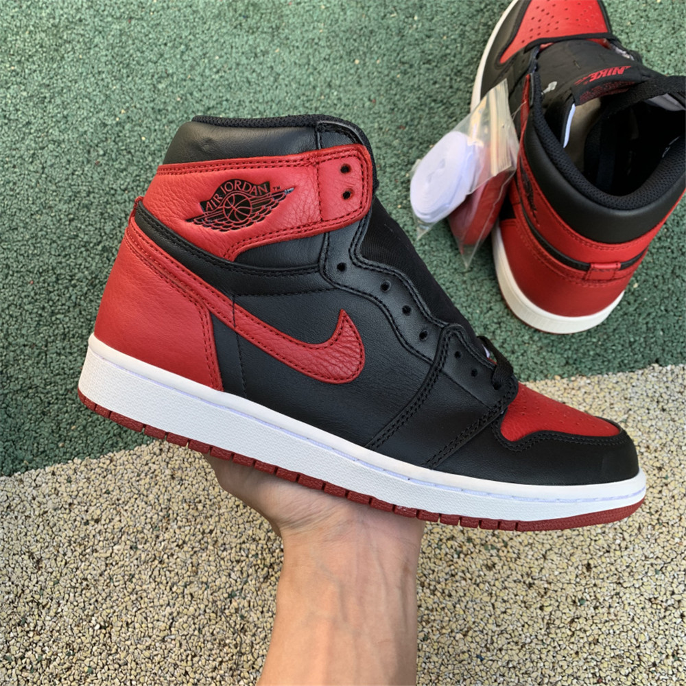 Jordan AJ 1 OG Banned Red Black Sneaker 555088-001 - everydesigner