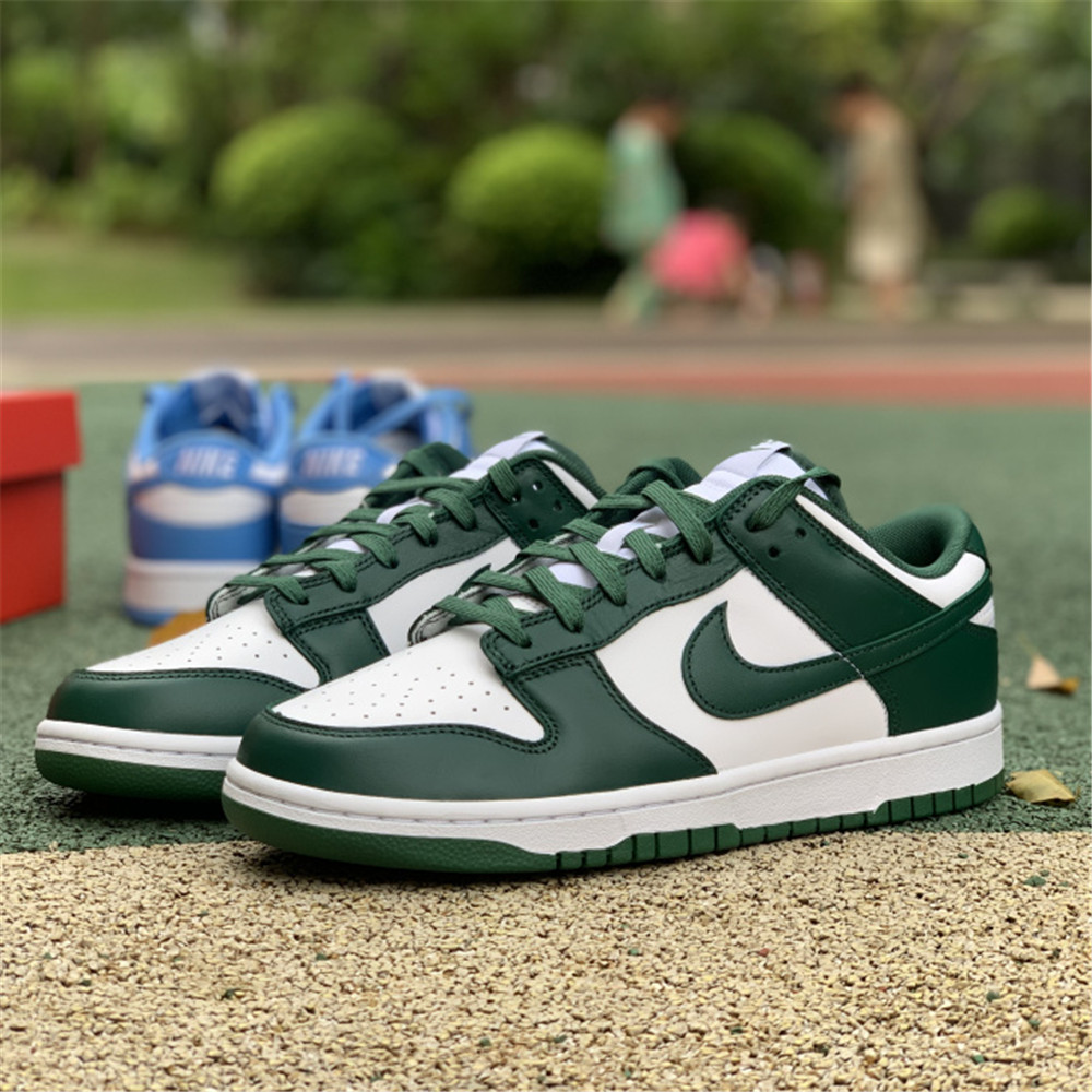 Nike Dunk Low Team Green Sneaker - everydesigner