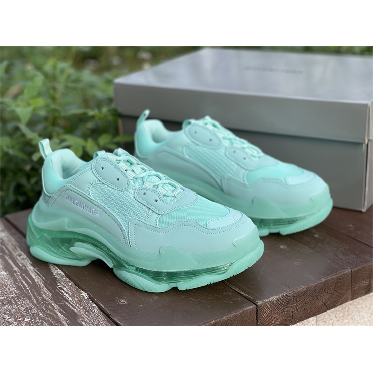 Balenciaga Triple S Trainer - everydesigner