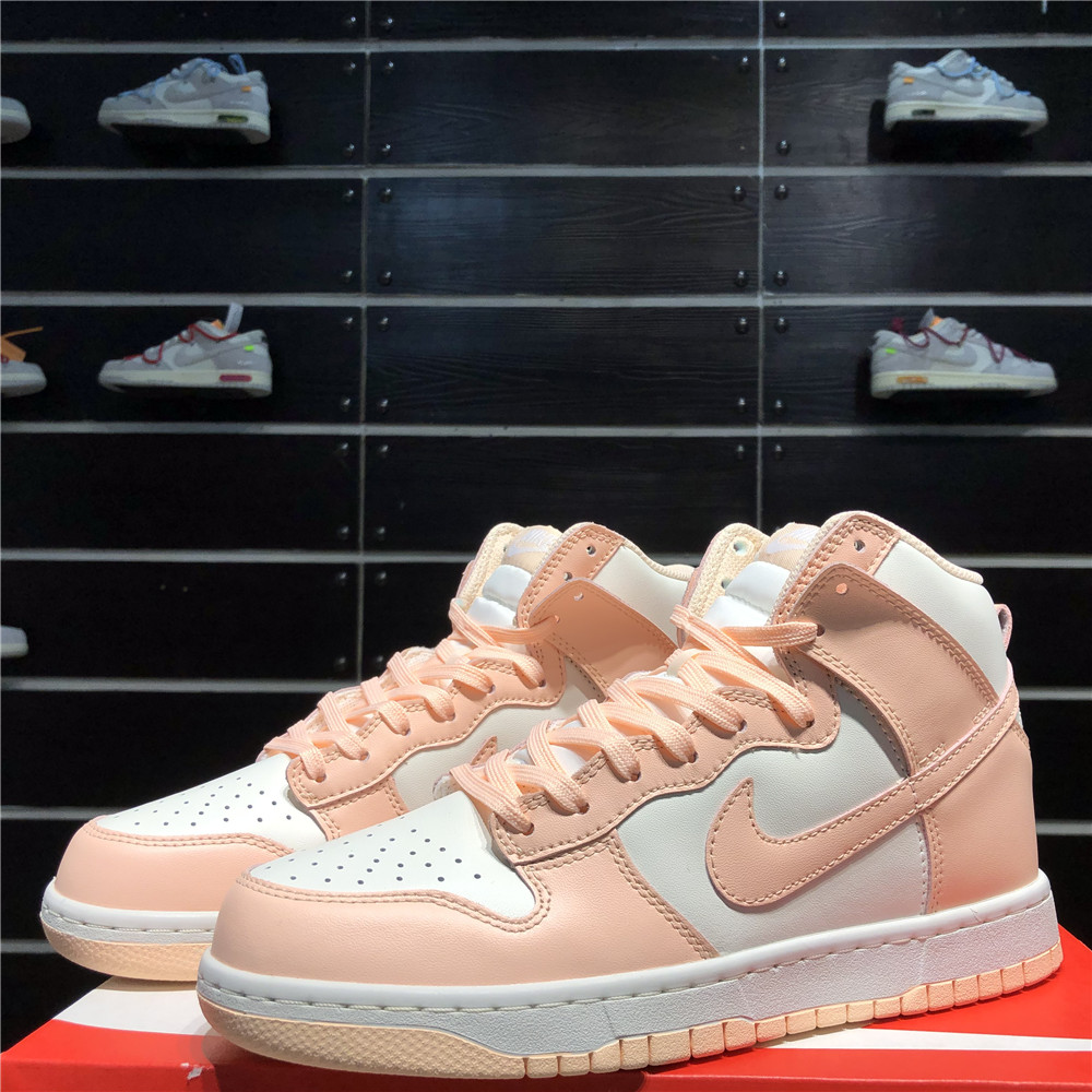 Nike Wmns SB Dunk HighCrimson Tint Sneaker - everydesigner