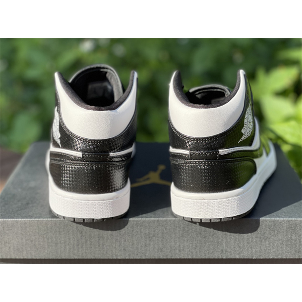 Jordan AJ 1 Mid Oreo Sneakers - everydesigner