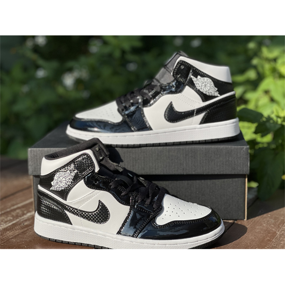 Jordan AJ 1 Mid Oreo Sneakers - everydesigner