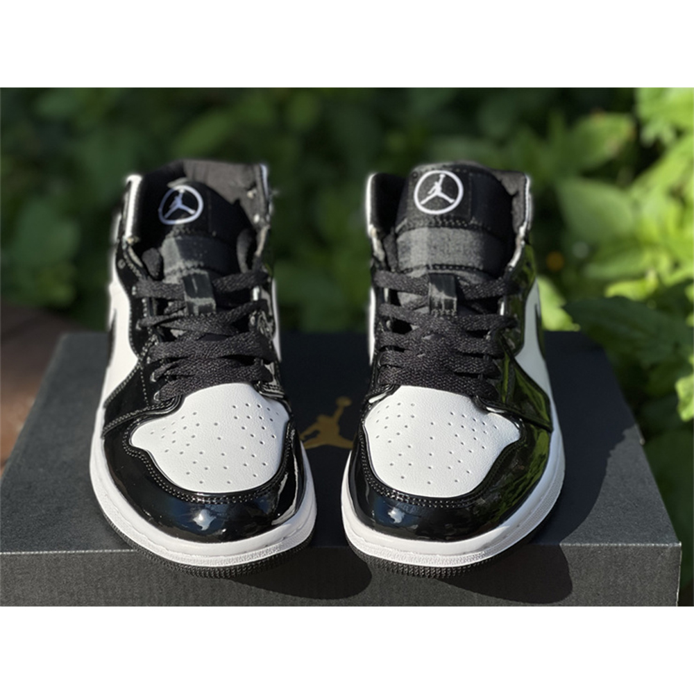 Jordan AJ 1 Mid Oreo Sneakers - everydesigner