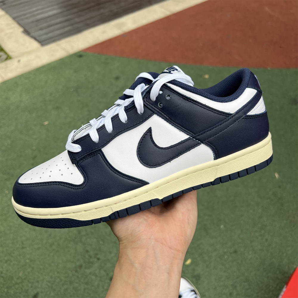 Nike Dunk Vintage Navy Sneaker - everydesigner