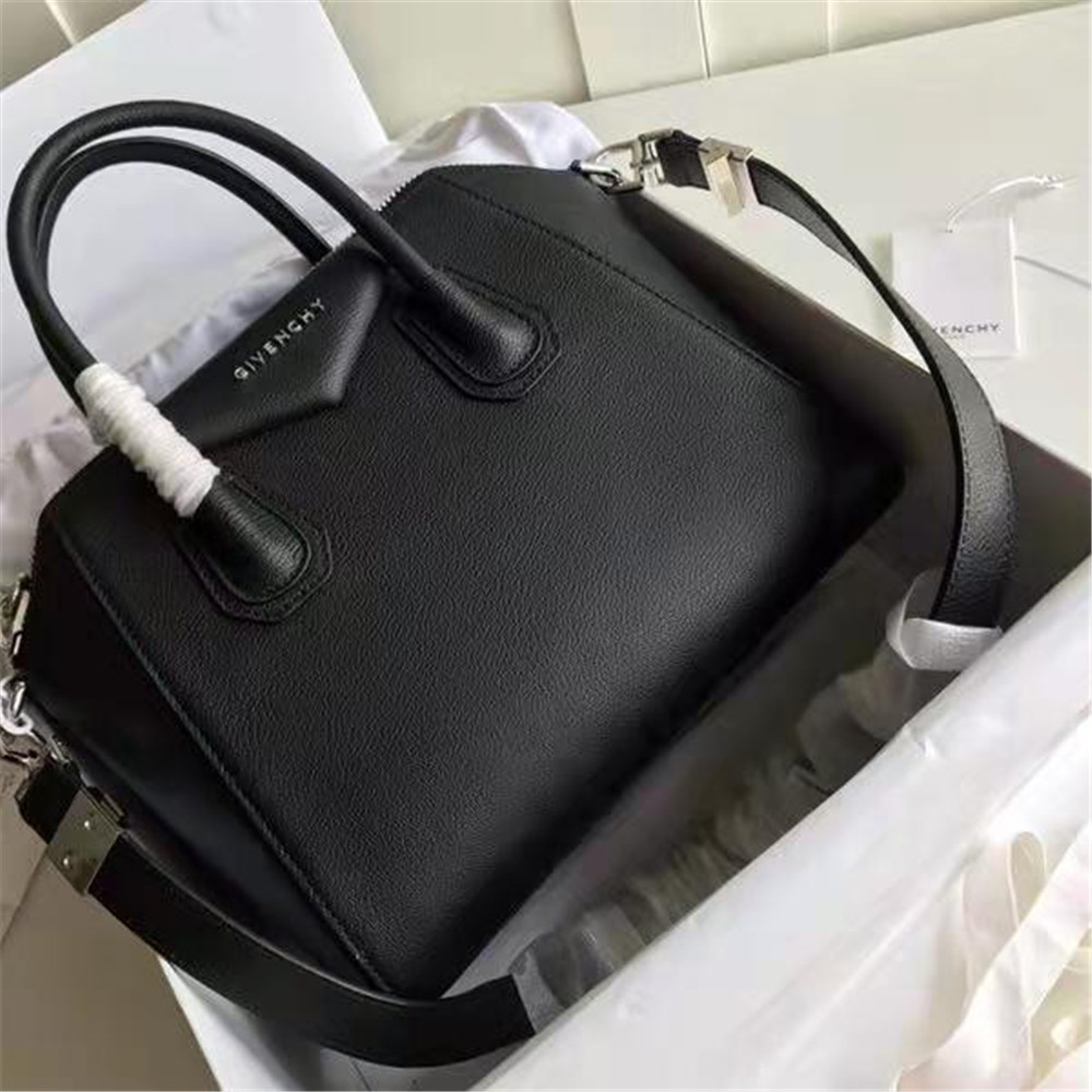 Givenchy Black Handbag(28-34-25CM) - everydesigner