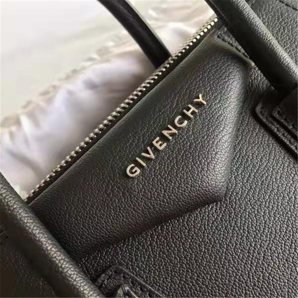 Givenchy Black Handbag(28-34-25CM) - everydesigner