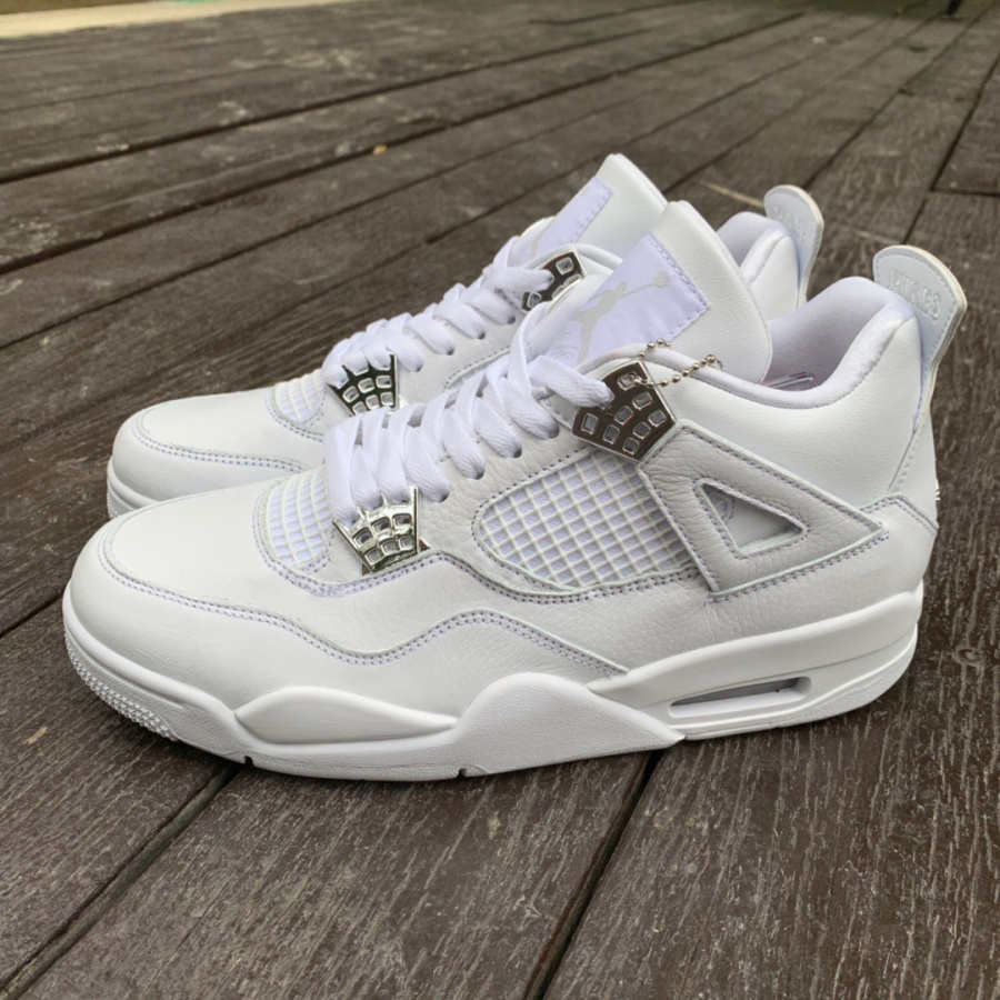 Air Jordan 4 Retro  Sneaker - everydesigner