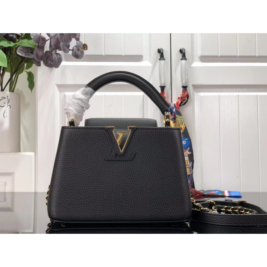 Louis Vuitton Capucines Mini Handbag In Black(21 x 14 x 8 cm) - everydesigner