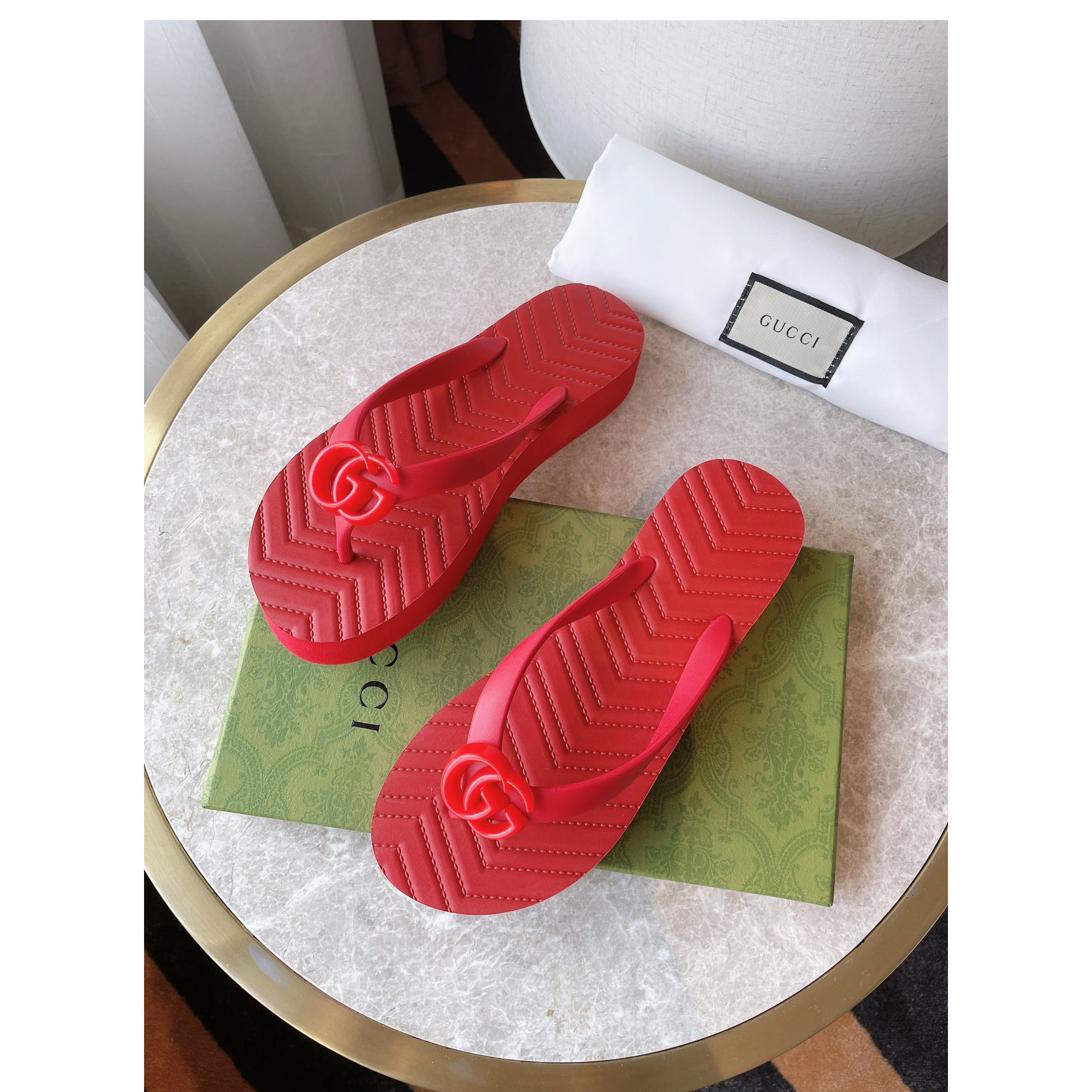 Gucci Thong Sandal With Double G - everydesigner