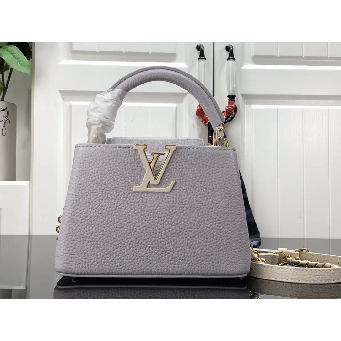 Louis Vuitton Capucines Mini Handbag (21 x 14 x 8 cm) - everydesigner