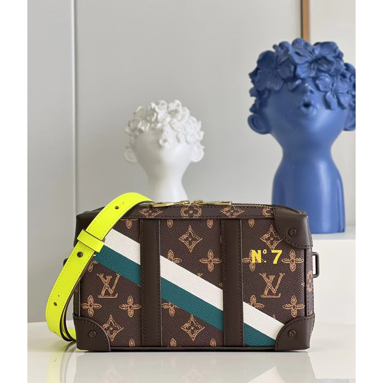 Louis Vuitton Vsoft Trunk Wearable Wallet(22.5-14-5 CM) - everydesigner