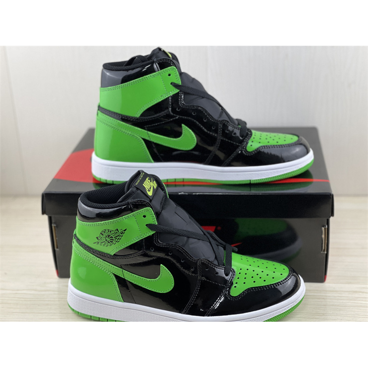 Air Jordan 1 High Sneaker - everydesigner