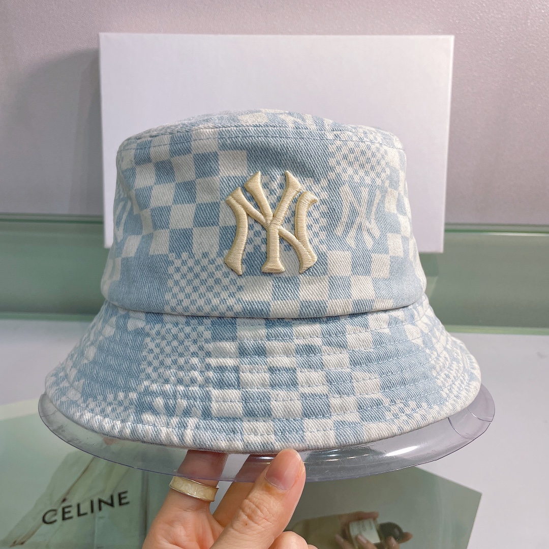 New York Yankees Canvas Bucket Hat - everydesigner