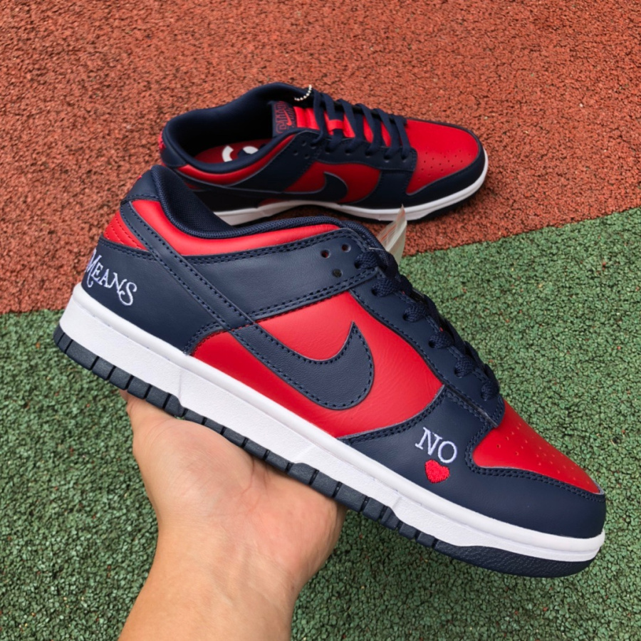 Nike x Supreme  Dunk Low Sneaker  do7412-984 - everydesigner