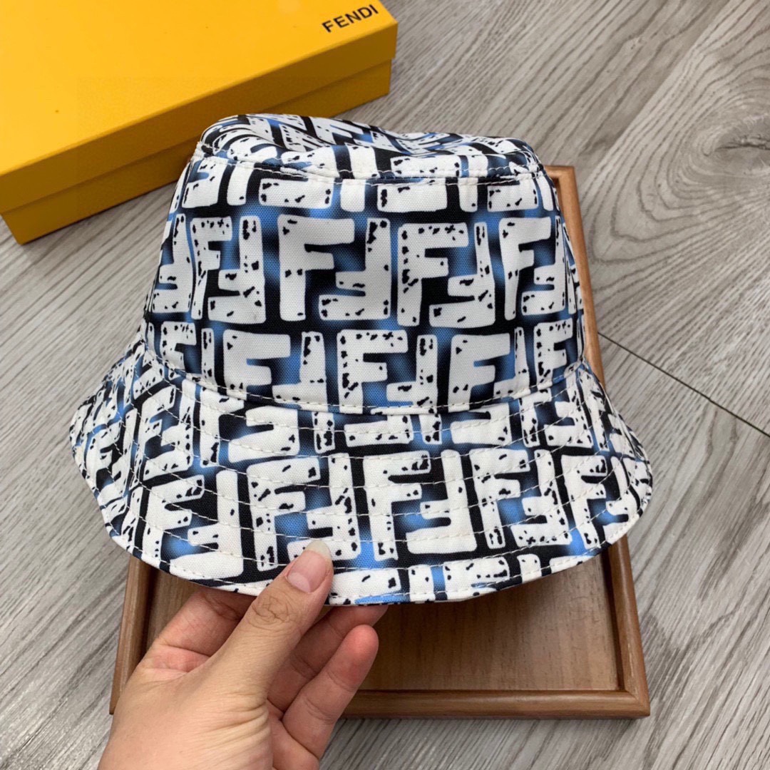 Fendi Multicolor Canvas Bucket Hat - everydesigner