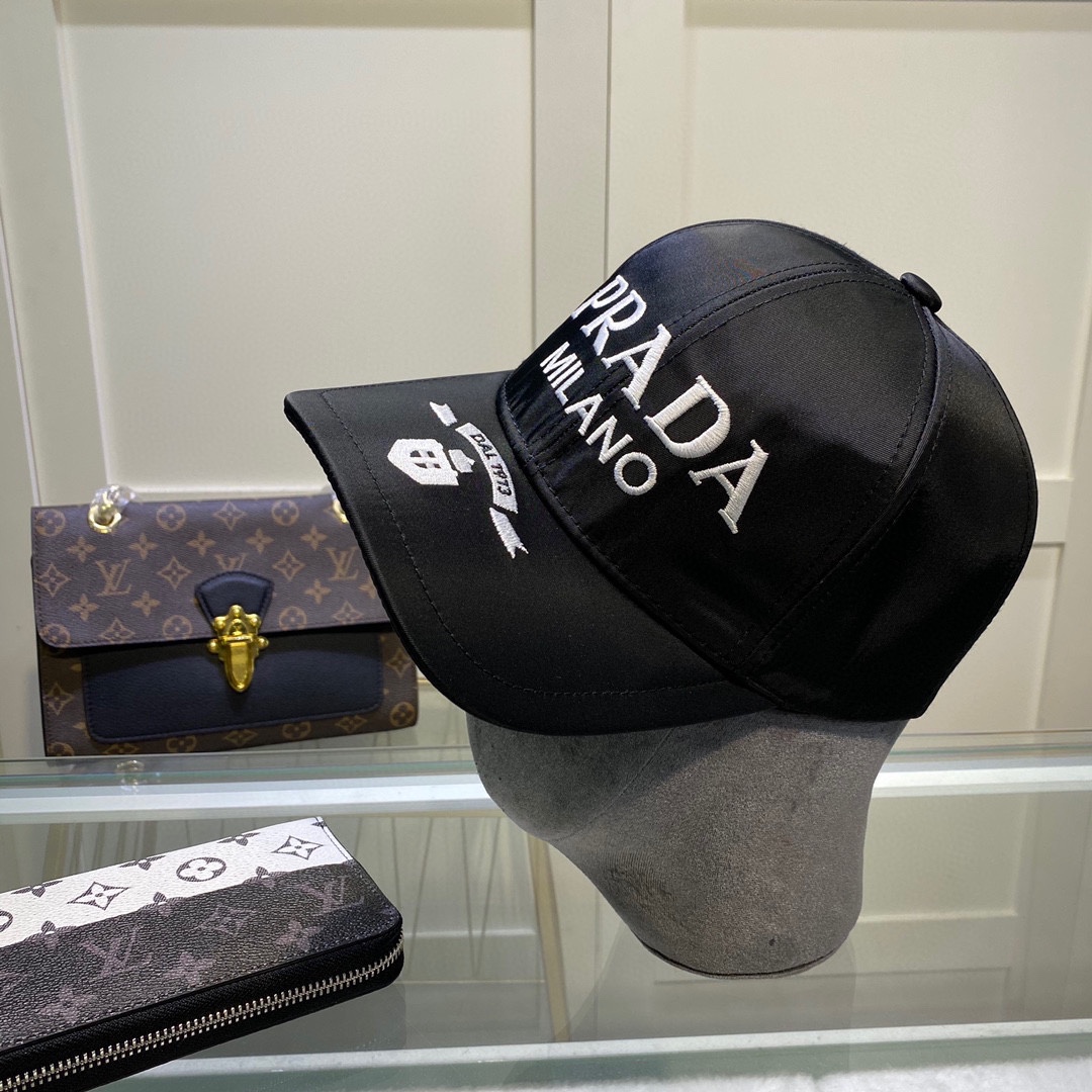 Prada Baseball Cap - everydesigner