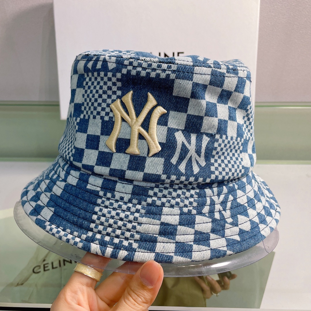 New York Yankees Canvas Bucket Hat - everydesigner