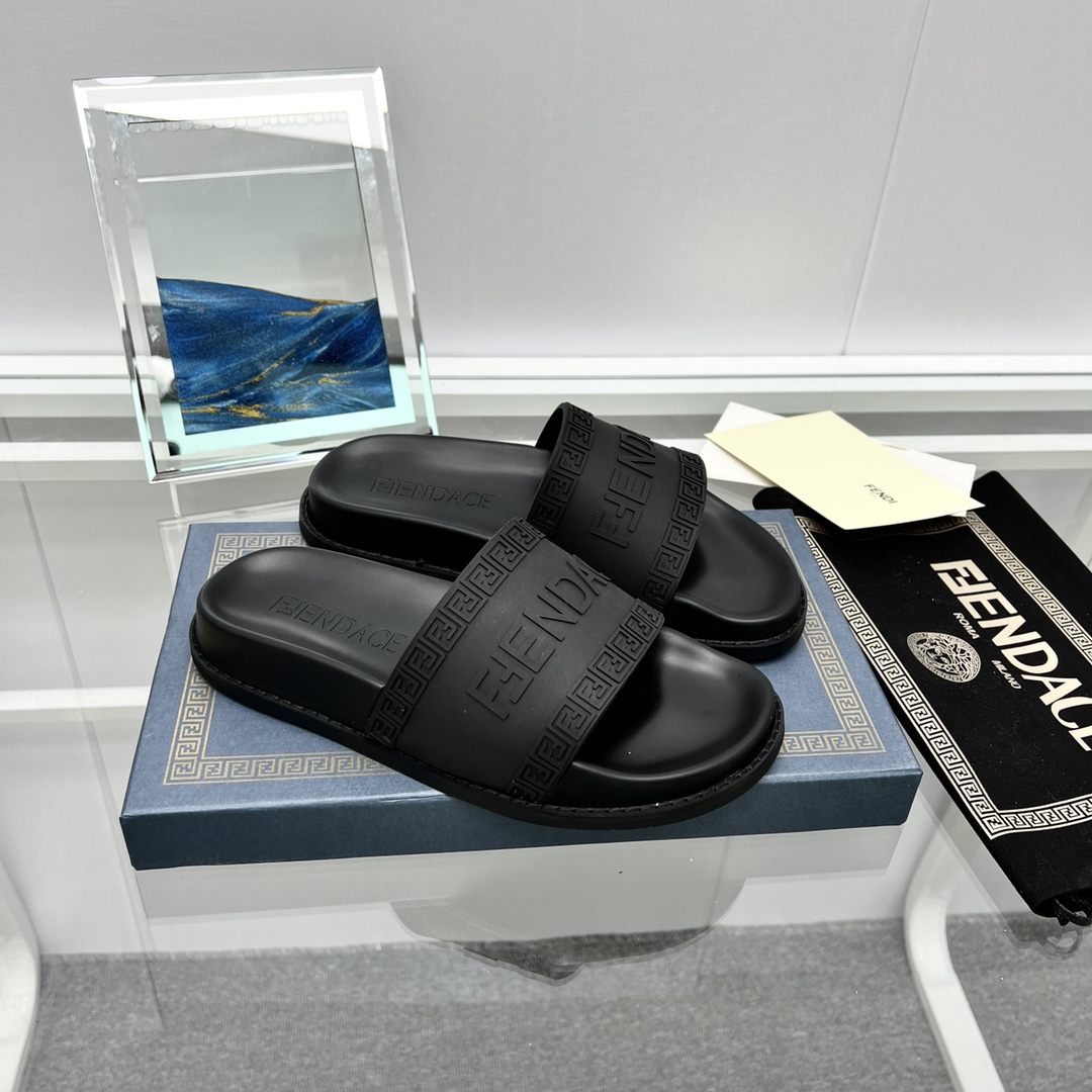 Versace x Fendi Fendace Logo  Sliders - everydesigner