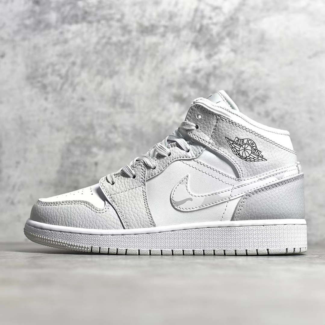 Air Jordan 1 Sneaker     - everydesigner