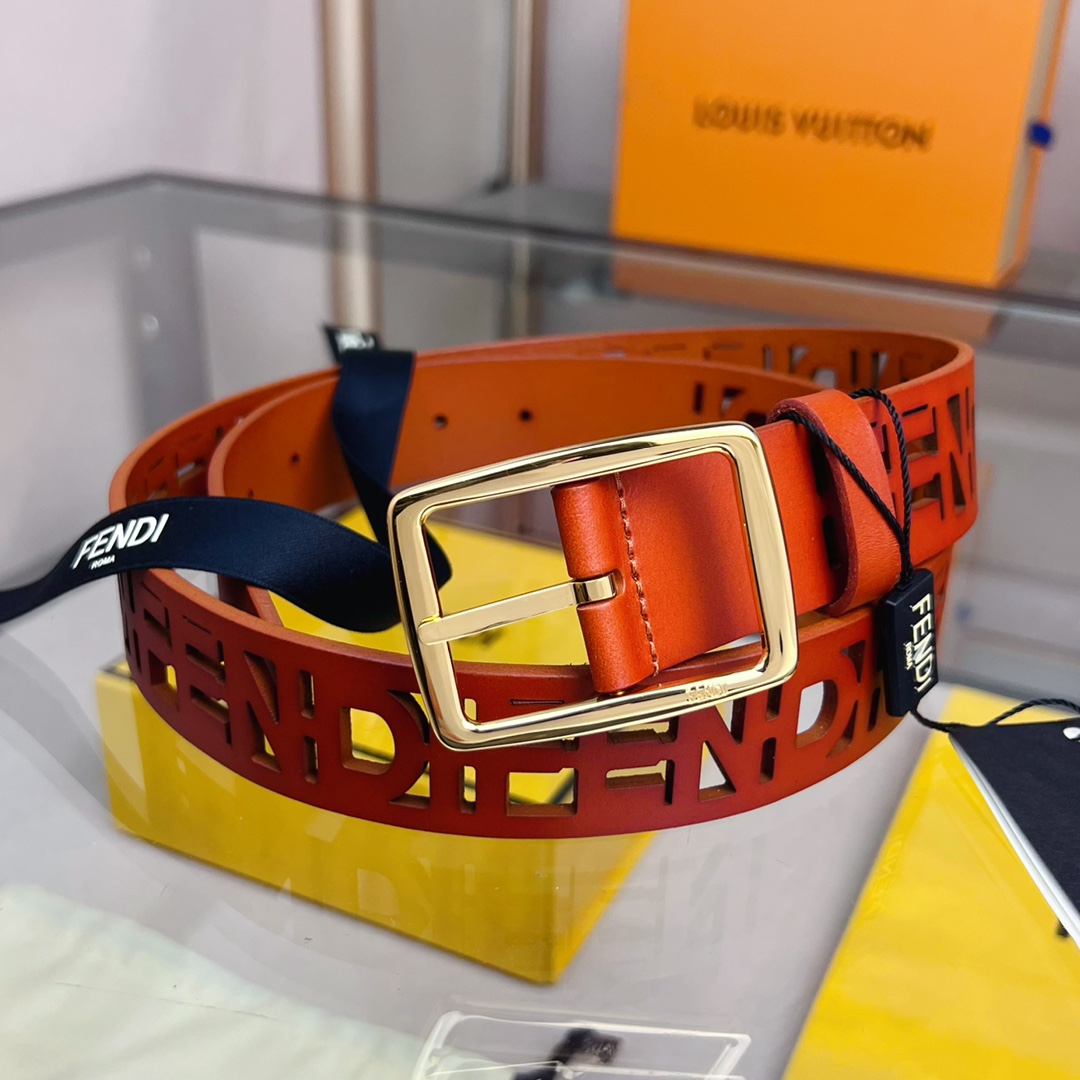 Fendi Leather Belt  - everydesigner