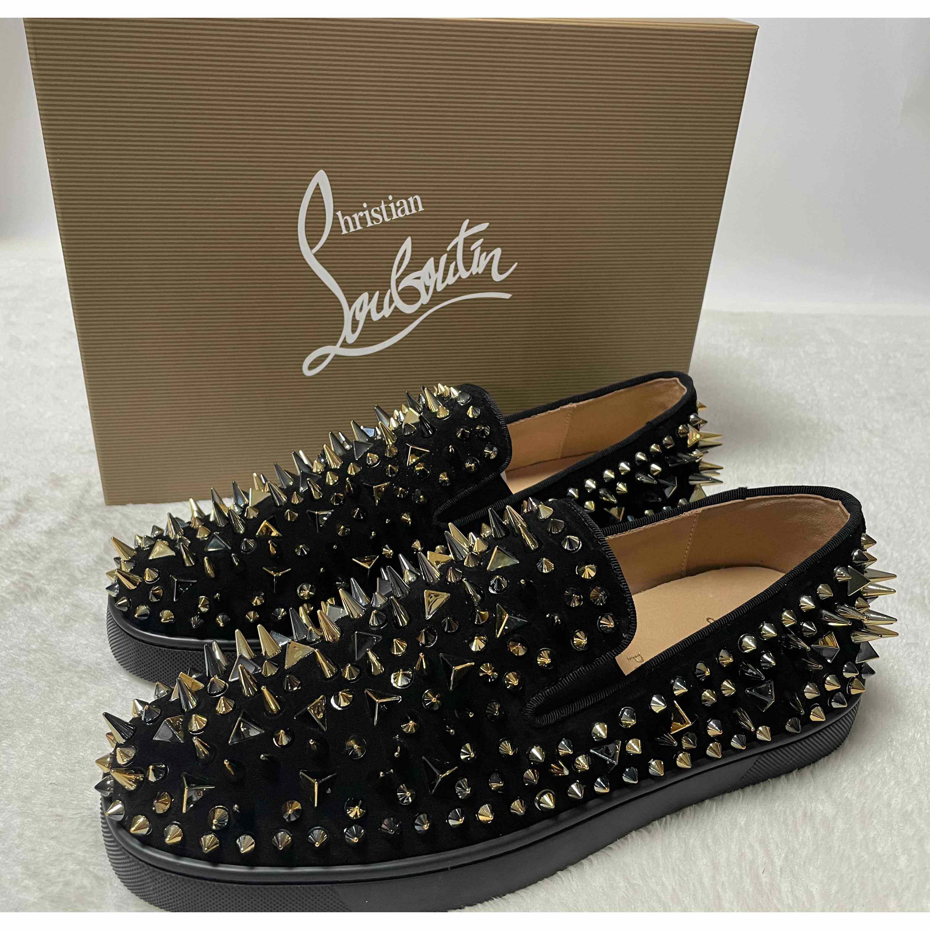 Christian Louboutin Flat Sneakers - everydesigner