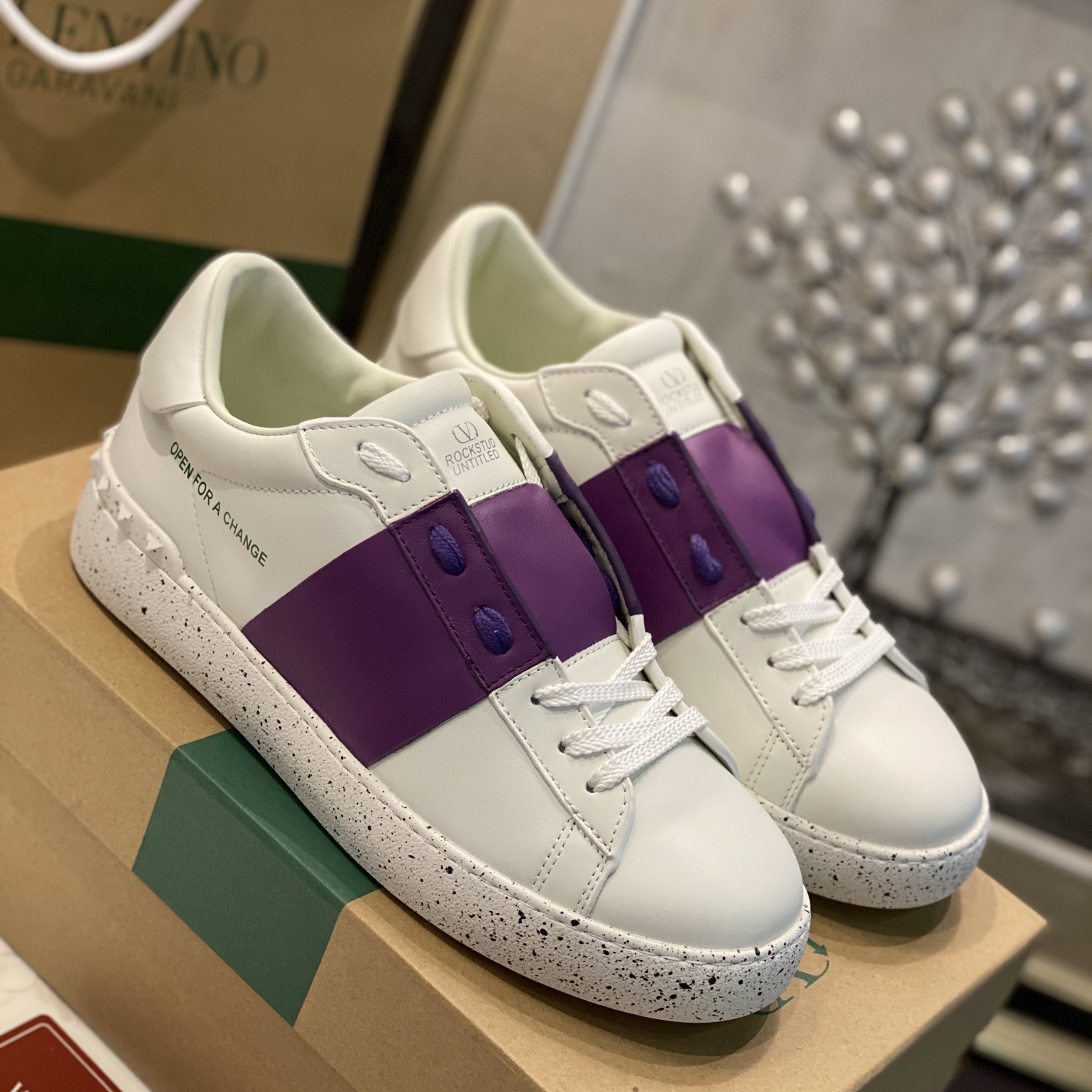 Valenti Open For A Change Sneaker In Bio-Based Material In White/Sunset Purple - everydesigner