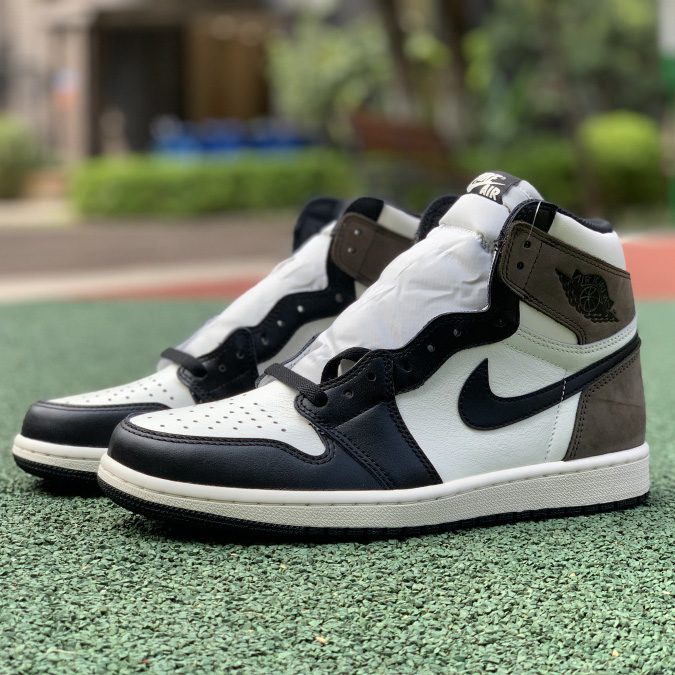 Air Jordan 1 Dark Mocha AJ1 Sneaker - everydesigner