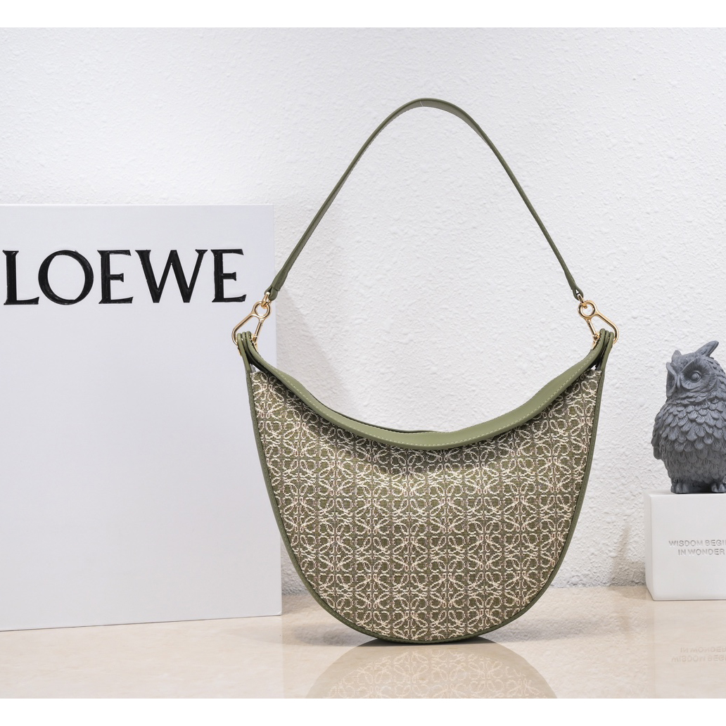 Loewe Luna Bag In Anagram Jacquard And Classic Calfskin(29.5-27-8cm) - everydesigner