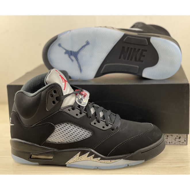 Air Jordan 5 “Metallic Black” Sneaker   845035 003 - everydesigner