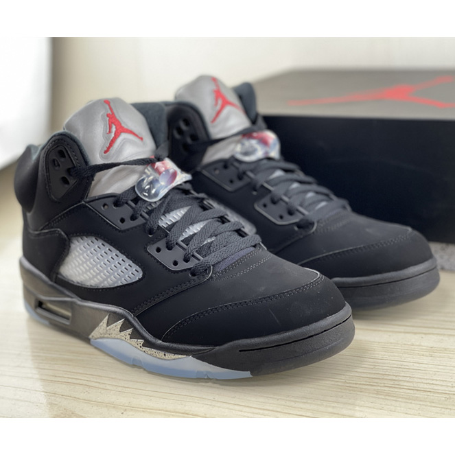 Air Jordan 5 “Metallic Black” Sneaker   845035 003 - everydesigner