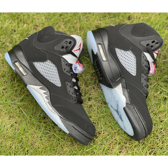 Air Jordan 5 “Metallic Black” Sneaker   845035 003 - everydesigner