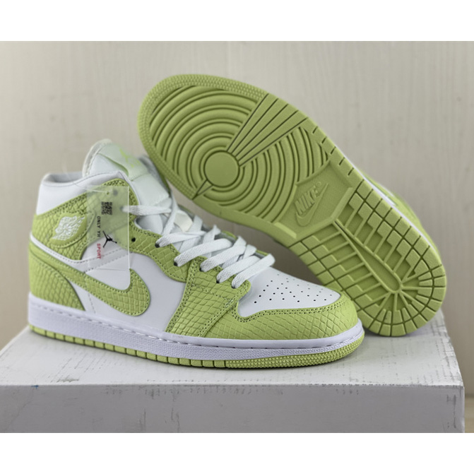 Air Jordan 1 Top Sneaker  DV2959-113 - everydesigner