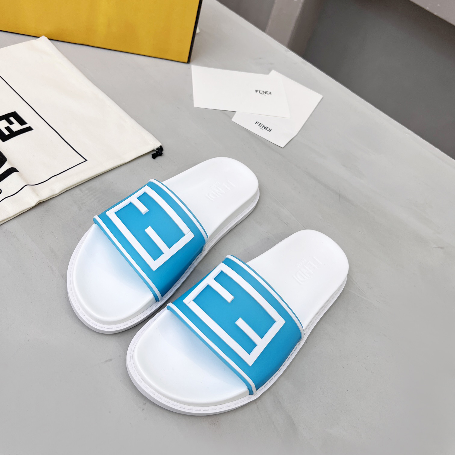 Fendi Baguette Slides - everydesigner