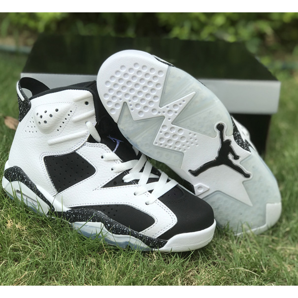 Air Jordan 6 Retro 'Oreo' Sneaker     384664-101 - everydesigner