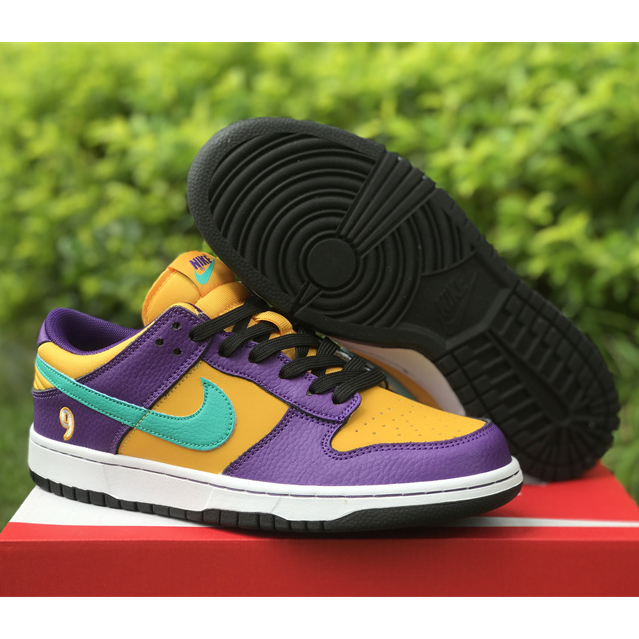 Nike Dunk Low “Lisa Leslie” Sneaker     DO9581-500 - everydesigner