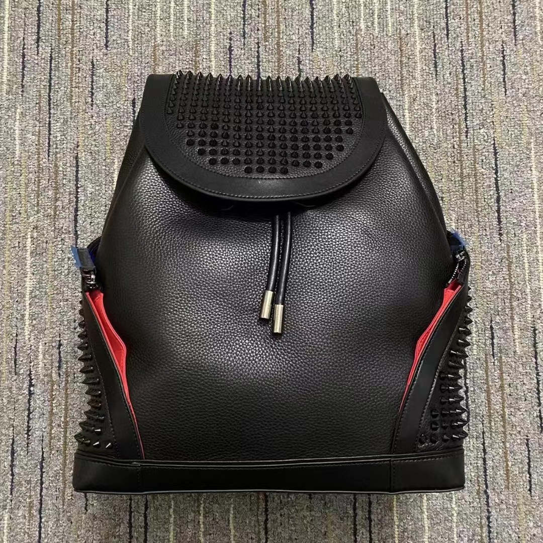 Christian Louboutin Black Backpack(39.5-31-16cm) - everydesigner