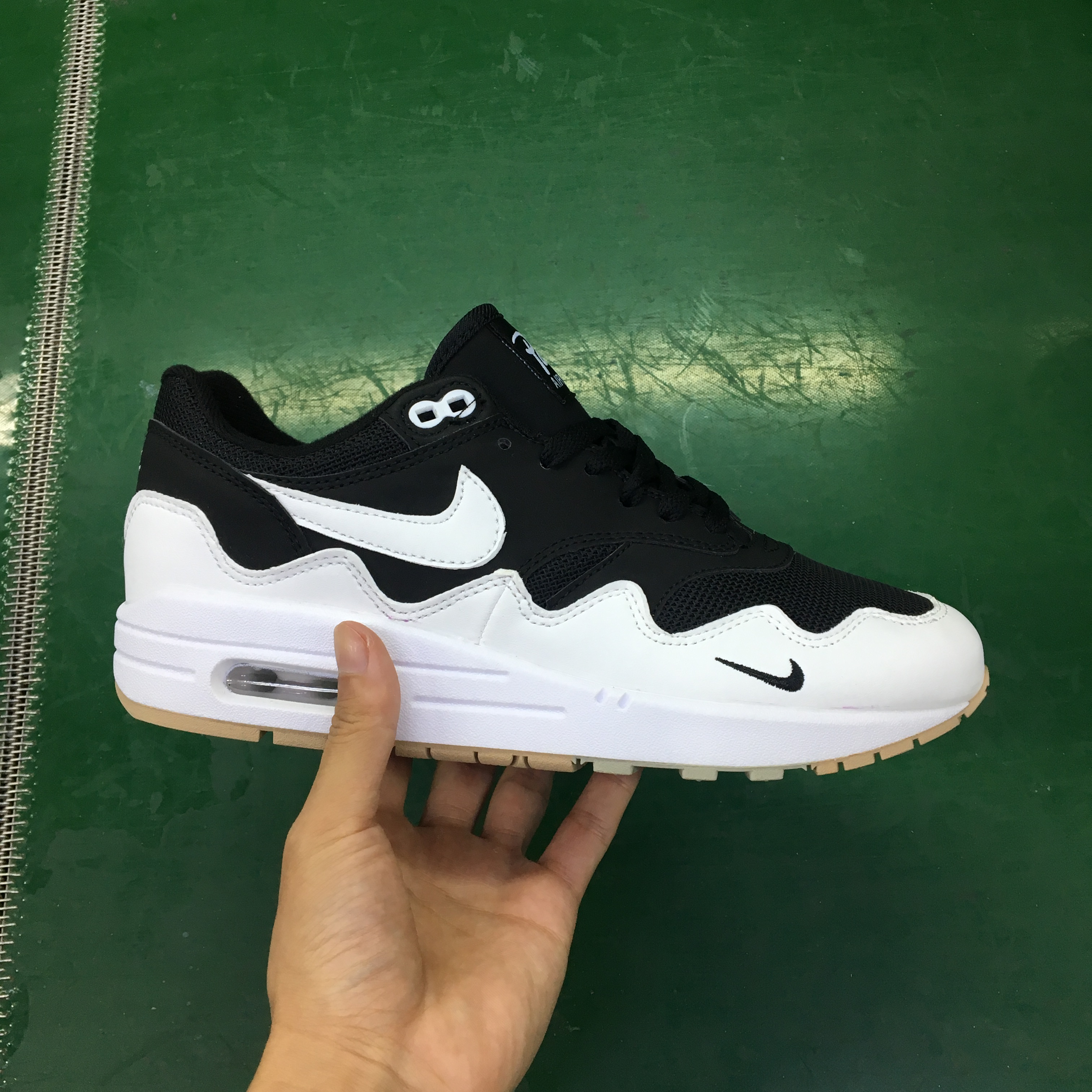 Patta x Nike Air Max 1“Monarch”Sneaker - everydesigner