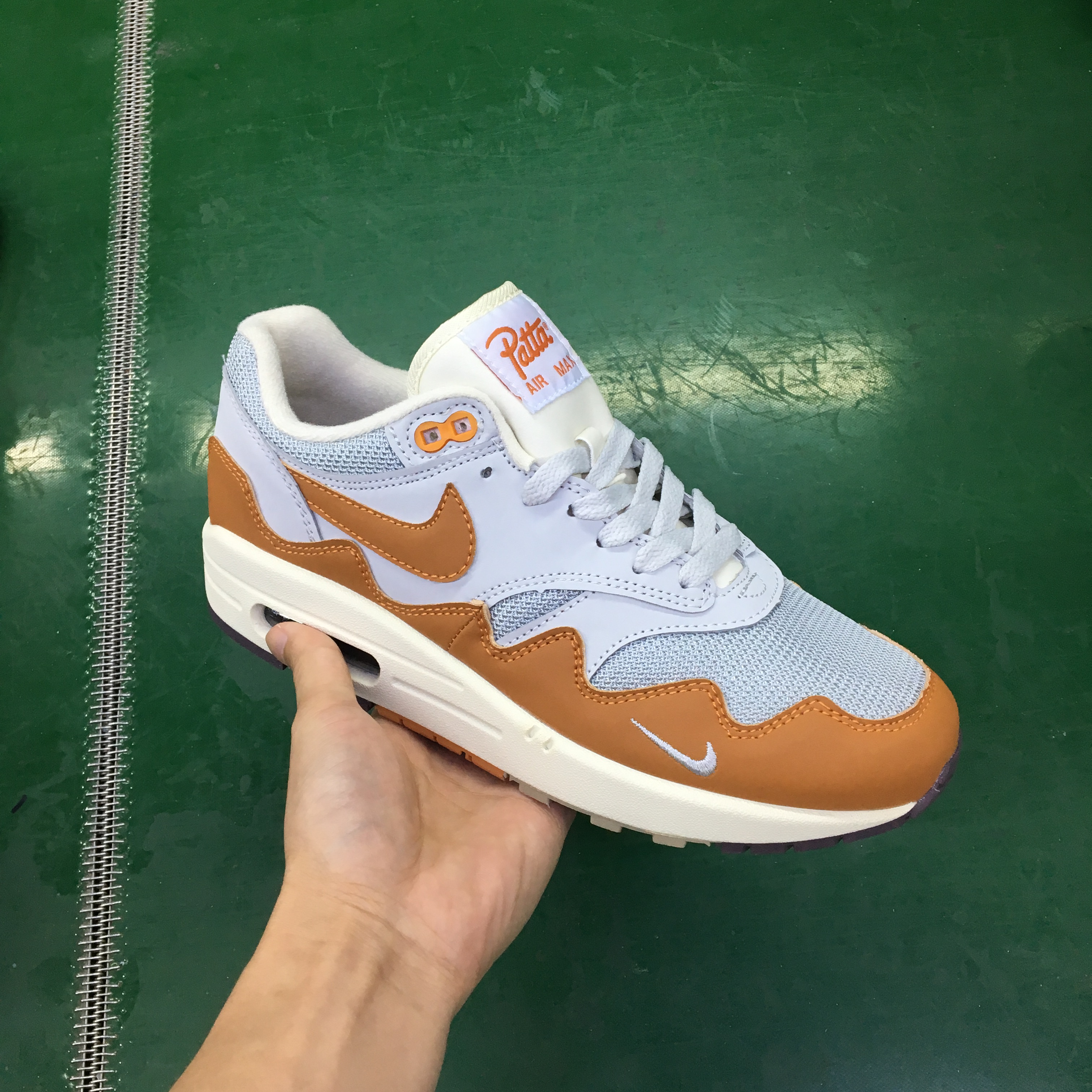 Patta x Nike Air Max 1“Monarch”Sneaker - everydesigner