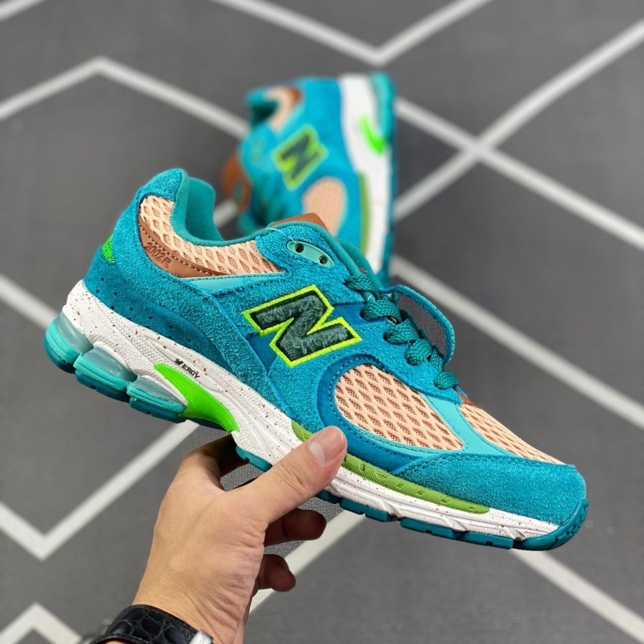 New Balance Running Sneakers          M2002RDD   - everydesigner