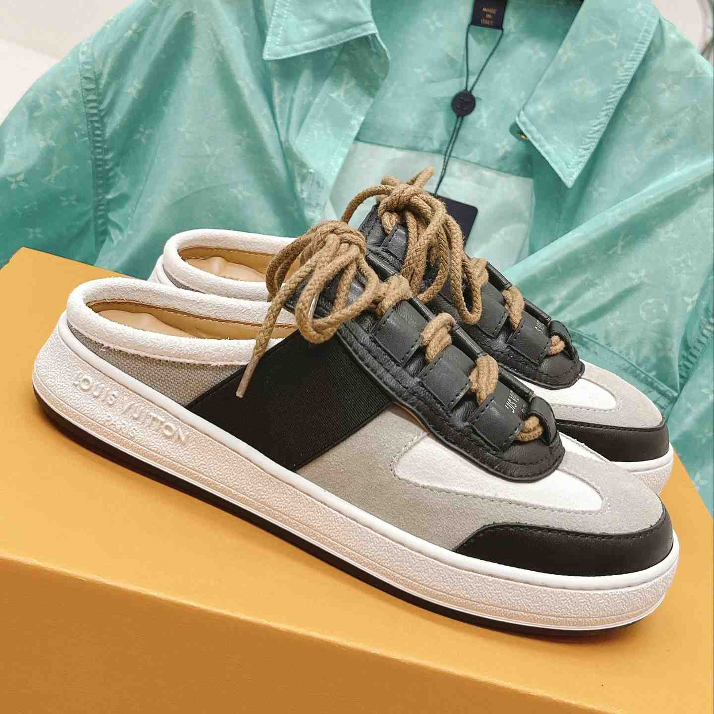 Louis Vuitton Lous Open Back Sneaker    1AAOO2 - everydesigner