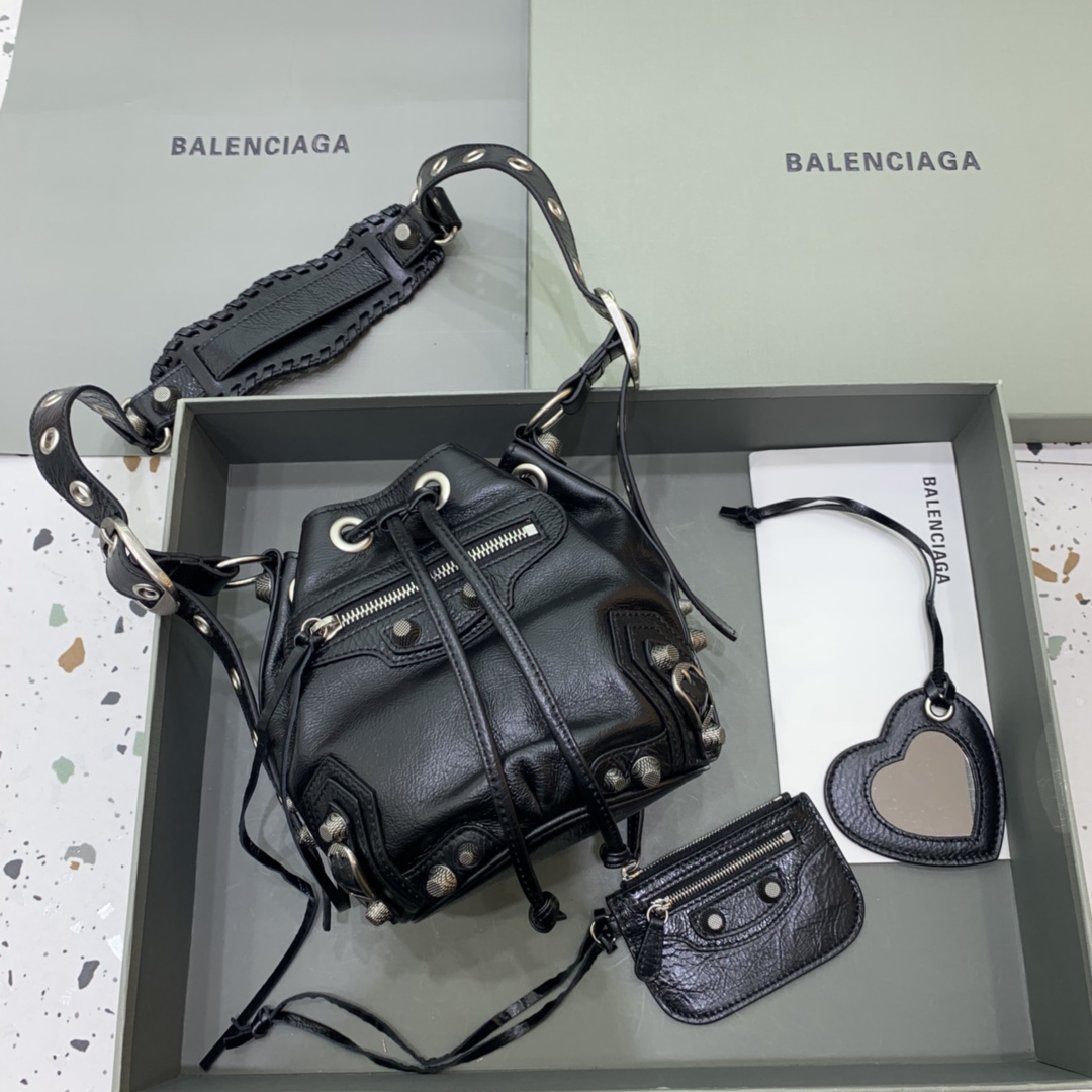 Balenciaga Le Cagole XS Bucket Bag In Black Arena Lambskin, Aged-Silver Hardware(15-19.8-17.8cm) - everydesigner