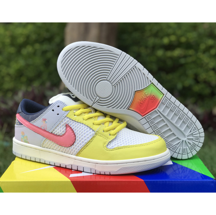 Nike SB Dunk Low Sneaker    DX5933-900 - everydesigner