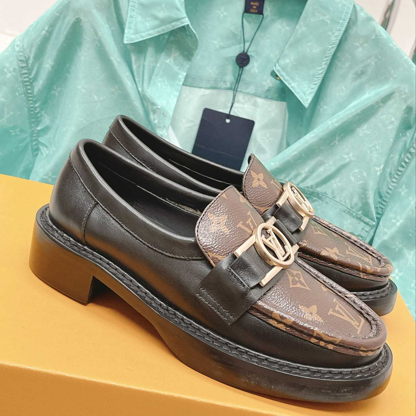 Louis Vuitton Academy Loafer    1A7TXK - everydesigner