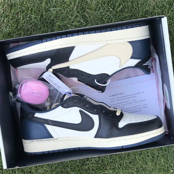 Travis Scott x Air Jordan 1 Sneaker   DM7866-400  - everydesigner