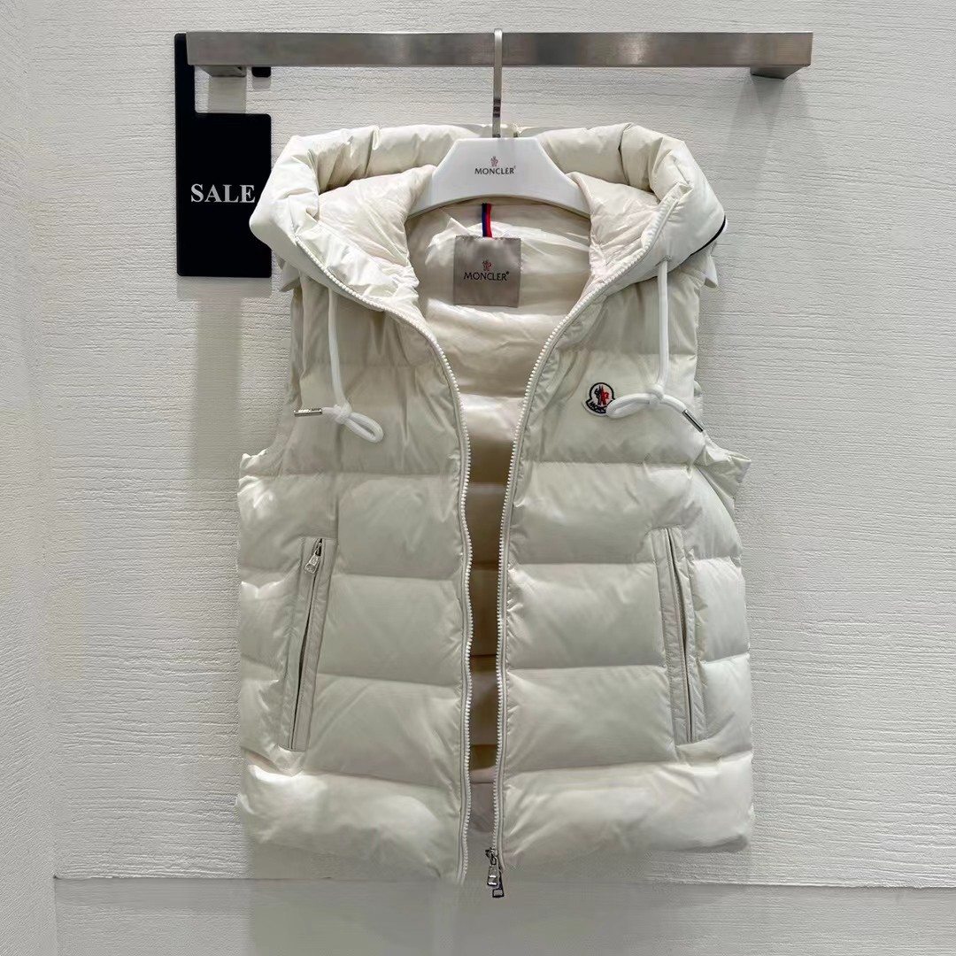 Moncler Cardamine Down Vest - everydesigner