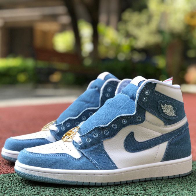 Air Jordan 1 High OG WMNS “Denim” Sneaker    DM9036-104 - everydesigner