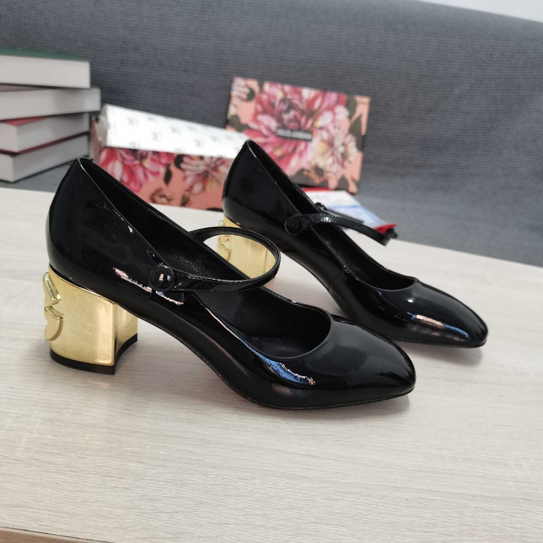 Dolce & Gabbana Patent Leather Slingbacks With DG Karol Heel - everydesigner