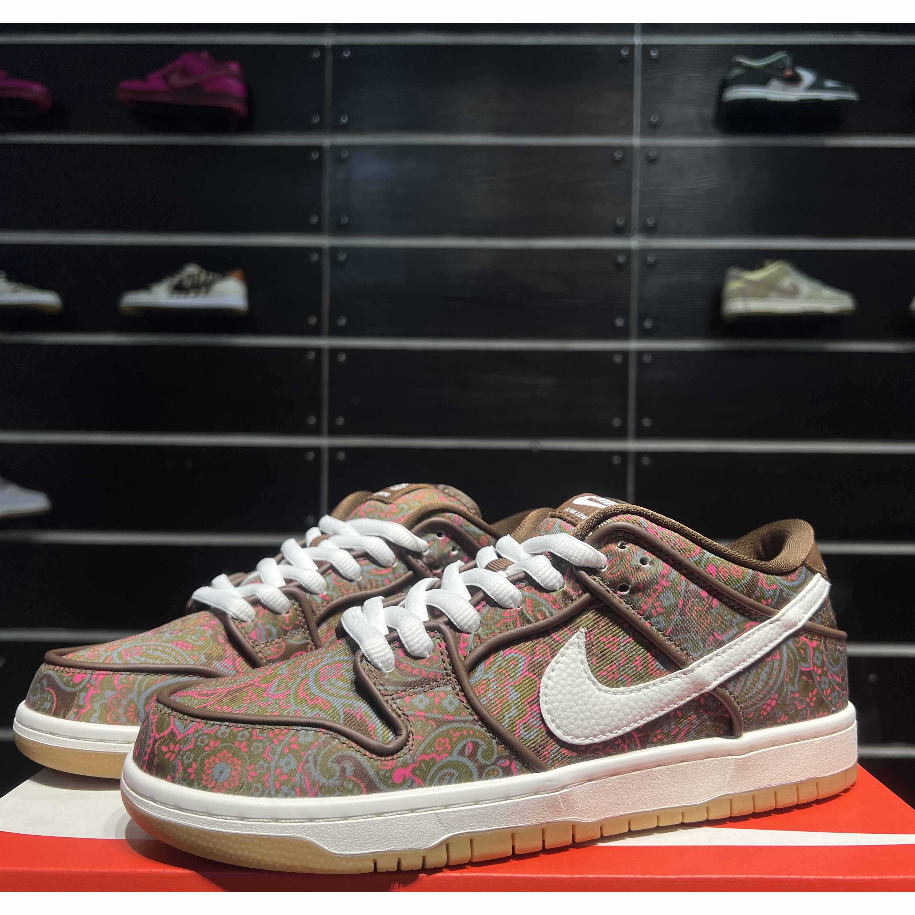 Nk SB Dunk Low "Paisley" Sneakers       DH7534-200  - everydesigner