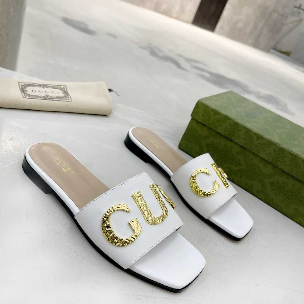 Gucci Women's 'Gucci' Slide Sandal - everydesigner